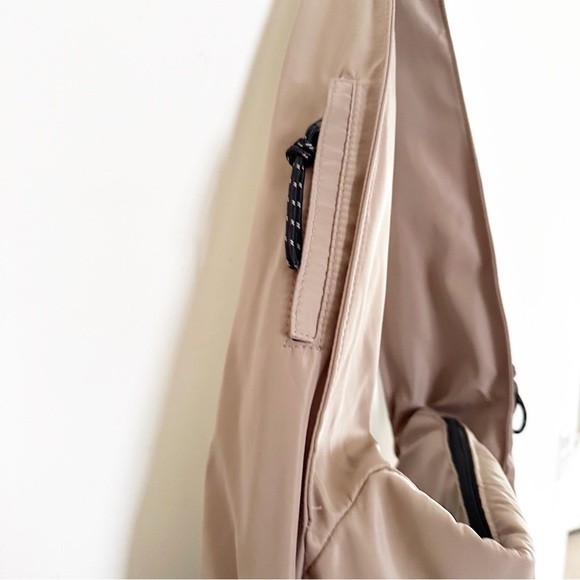 Free People FP Movement Parlay Puffer Carryall - Picture 10 of 11